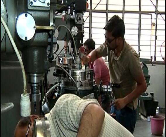 Special Report | कोरोनाचं संकट,लघुउद्योजकांसाठी संधी; दीड महिन्यात उत्पादनात 20 ते 30 टक्क्यांची वाढ