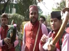 ओखला सीट से Amanatullah Khan 65 हजार वोटों से आगे, AAP दफ्तर में जश्न का माहौल । Delhi Election Results 