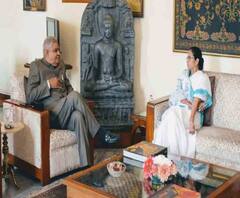 'সংঘাতের আবহে' রাজ্যপালের সঙ্গে একঘণ্টা ধরে বৈঠক মুখ্যমন্ত্রীর 