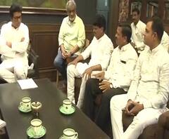 Sarpanch Election | सरपंच परिषदेचे पदाधिकारी मनसे अध्यक्ष राज ठाकरेंच्या भेटील | ABP Majha