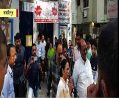 মাধ্যমিক পরীক্ষাকেন্দ্রে হঠাৎ পরিদর্শন মুখ্যমন্ত্রীর, পরীক্ষার্থীদের জানালেন শুভেচ্ছা