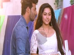 Tujhse Hai Raabta: Malhaar gives a peck on Kalyani's cheek