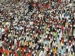 Namaste Trump: ट्रंप के स्वागत के लिए दर्शकों से खचाखच भरा है Motera Stadium