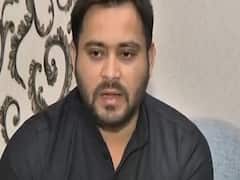 Shaheen Bagh के लोगों से बोले Tejashwi Yadav- 'मत उठो, जब तक संविधान खतरे में हैं'