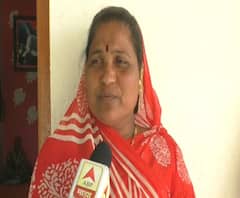 Kopardi Nirbhaya's Family | 'नराधमांना जनतेच्या ताब्यात द्या' हिंगणघाट सिल्लोडमुळे कोपर्डीतल्या निर्भयाच्या आई-वडिलांचा संताप