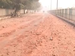 Delhi: Roads covered with stones post protest