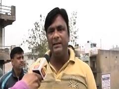 सनसनी: AAP पार्षद Tahir Hussain के मकान में कैद दंगे के राज? 