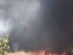 વલસાડઃ હરીશ ટેક્ષટાઇલ્સમાં લાગી ભીષણ આગ, જુઓ વીડિયો