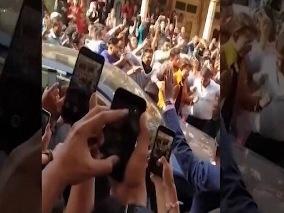 Asim Riaz's Instagram video will give you a hint of his huge fan-following