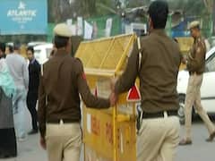 Top 25: After efforts of SC mediators, Kalindi Kunj barricades removed