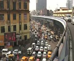 জেনে নিন আজ শহর কলকাতার যান চলাচলের হাল হকিকত