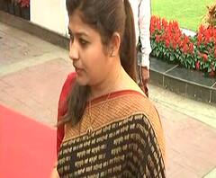 Marathi language day | भाजपच्या चिखलीच्या आमदार श्वेता महालेंची संस्कृत प्रिंट साडी चर्चेत | ABP Majha