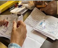 VVMT | वसई-विरार महानगरपालिकेतर्फे ज्येष्ठ, दिव्यांगाना तीन महिन्यांसाठी मोफत पास सेवा | ABP Majha 