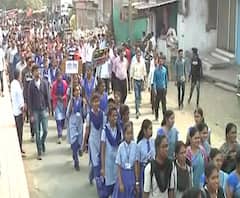 Hinganghat Woman Ablaz | हिंगणघाटमध्ये सर्वपक्षीय बंद, मोर्चात मोठ्या संख्येनं नागरिक सहभागी | ABP Majha