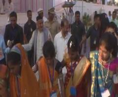 Rural News | नंदुरबारमध्ये राज्यपाल कोश्यारींनी धरला आदिवासी नृत्यावर ठेका | माझं गाव माझा जिल्हा 