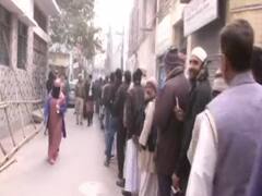 Delhi Poll: Mangolpuri से AAP प्रत्याशी Rakhi Birla का BJP पर निशाना