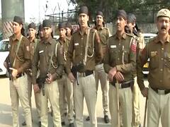 Shaheen Bagh में सुरक्षा के कड़े इंतजाम, सारे पोलिंग बूथ पर सिक्योरिटी तैनात । Delhi Election 2020