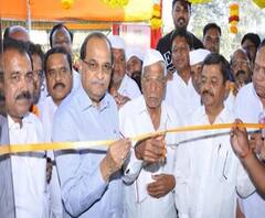 Radhakrishna Vikhe Patil | राधाकृष्ण विखेंचा 'नया रास्ता' कोणता?, बॅनरवरुन भाजप गायब? | ABP Majha