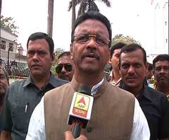 'পুলকারের লাইসেন্স দেওয়ার আগে চালকদের ট্রেনিং দেওয়া দরকার' পরিবহন দপ্তরের সঙ্গে কথা বলার আশ্বাস ফিরহাদ হাকিমের