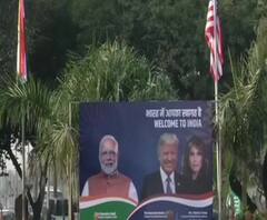 দেখুন: আগ্রায় পৌঁছলেন সস্ত্রীক ট্রাম্প, অভ্যর্থনা জানাতে বিমানবন্দরে যোগী আদিত্যনাথ 