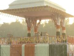 Arvind Kejriwal के शपथ ग्रहण के लिए Ram Leela मैदान सज कर तैयार