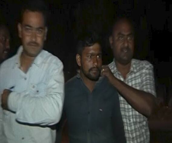 Jalna Couple Molested | जालना विनयभंगप्रकरणी पाच जणांवर गुन्हा, मुख्य आरोपी आतिष खंदारे गजाआड