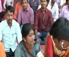 Maratha Reservation | मराठा समाजातल्या तरुणांचा आत्मदहनाचा इशारा, आझाद मैदानावर उपोषण सुरु | ABP Majha