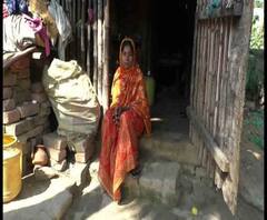 Reporter Stories: মুর্শিদাবাদে 'দিদিকে বলো'-তে আর্জি জানিয়ে বাড়ি না মেলার অভিযোগ, উপরন্তু অপমান কটুক্তি