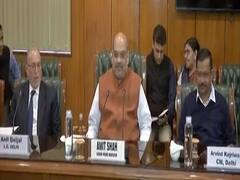 CAA Protest: Delhi हिंसा पर गृह मंत्रालय में हाईलेवल मीटिंग, LG और सीएम केजरीवाल पहुंचे