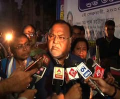 এবিপি আনন্দর খবরের জের: কলকাতার ২৬টি স্কুলে, পড়ুয়াদের ব্যক্তিগত গাড়ি ব্যবহার বন্ধের নির্দেশিকা প্রত্যাহার