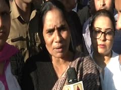 Nirbhaya के दोषियों के नये डेथ वारंट मां Asha Devi ने कही ये बात