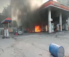 CAA Protest | उफाळलेल्या हिंसाचारात एका पोलिसाचा मृत्यू, दिल्लीत 10 ठिकाणी संचारबंदी लागू