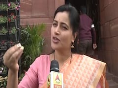 Independent MP Navneet Rana reacts to PM Modi's speech