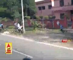 मेरठ- छात्रों को दो गुटों में जमकर मारपीट 