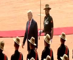 #NamasteyTrump | राष्ट्रपती भवनामध्ये डोनाल्ड ट्रम्प यांना 'गार्ड ऑफ ऑनर'