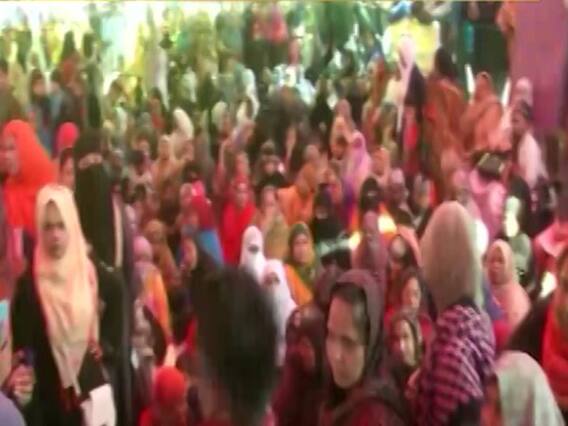 SC attempts to open Shaheen Bagh blockade through talks | Panchnama