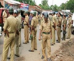 বীরভূমের কাঁকড়তলায় দুই দুষ্কৃতীদলের মধ্যে বোমাবাজিতে নিহত নিরীহ গ্রামবাসী যুবক