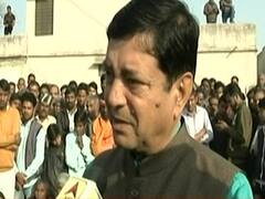 CAA Protest: Ratan Lal के परिवार को मनाने Jhunjhunu सांसद पहुंचे सीकर