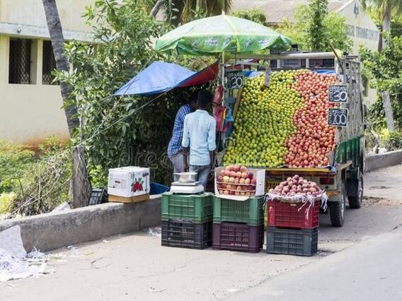 ગુજરાત બજેટ: લારી-પાથરણાવાળાને મોટી છત્રી આપવાની યોજનાની જાહેરાત, જુઓ વીડિયો