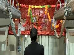 Kashi Mahakal Express: पहली यात्रा में भगवान शिव के लिए रिजर्व की गई सीट