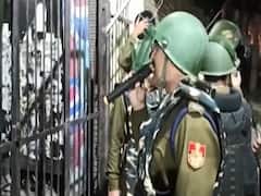 Delhi: Shoot at site ordered issued in curfew imposed areas 