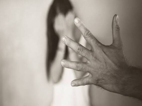 અમદાવાદઃ બાવળની ઝાડીમાંથી આવી રહ્યો હતો યુવતીના કણસવાનો અવાજ, નાગરિકે તપાસ કરતાં શું આવ્યુ સામે?