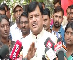 Maratha Andolan | 24 दिवसांपासून आझाद मैदानात मराठा तरुणांचं आंदोलन, विरोधीपक्ष नेते प्रवीण दरेकर आंदोलकांच्या भेटीला