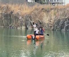 Vasai | वसईत खदाणीच्या पाण्यात बुडालेल्या मुलींचा शोध सुरु | ABP Majha