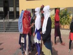 Kutch के गर्ल्स कॉलेज में पवित्रता ने नाम पर छात्राओं की शर्मनाक तरीके से जांच