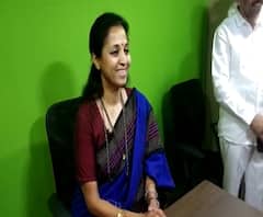 Supriya Sule as a News Anchor | जेव्हा खासदार सुप्रिया सुळे न्यूज अँकरिंग करतात...