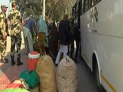 पाकिस्तान से वीजा लेकर भारत पहुंचे करीब दो दर्जन हिंदू परिवार 