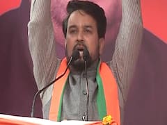 Anurag Thakur explains which income tax slab is better