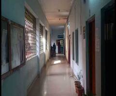 মাধ্যমিকের দ্বিতীয় দিন টিকটকে প্রশ্নপত্রের ছবি তুলে বাইরে পাঠানোর চেষ্টা, গ্রেফতার পরীক্ষার্থী