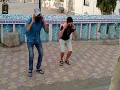 દીવમાં કામ સિવાય બહાર નીકળનાર લોકોને પોલીસે ભણાવ્યો પાઠ, જુઓ વીડિયો